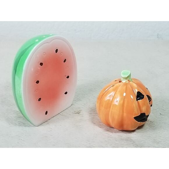 Halloween Pumpkin Salt & Pepper Shakers Watermelon Fruit Ceramic Green Orange - Picture 9 of 13